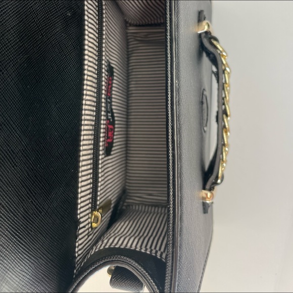 JustFab Black Crossbody 🖤✨ - Picture 6 of 13